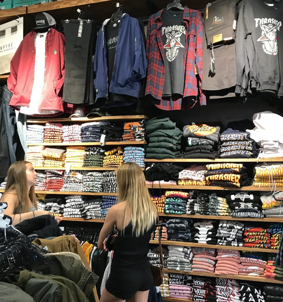 zumiez on fire in q4 and in february shop eat surf
